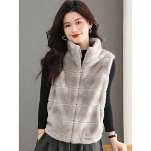 皮毛一体马甲女外套2025新款爆款秋冬季加厚防水貂绒背心马夹外穿