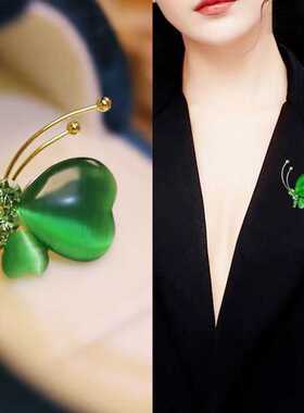 墨绿色小蝴蝶胸针高档女古典气质胸花旗袍西装别针防走光领口配饰