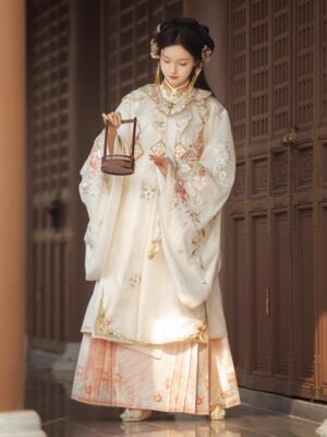 出租明制云肩汉服套装刺绣春夏款