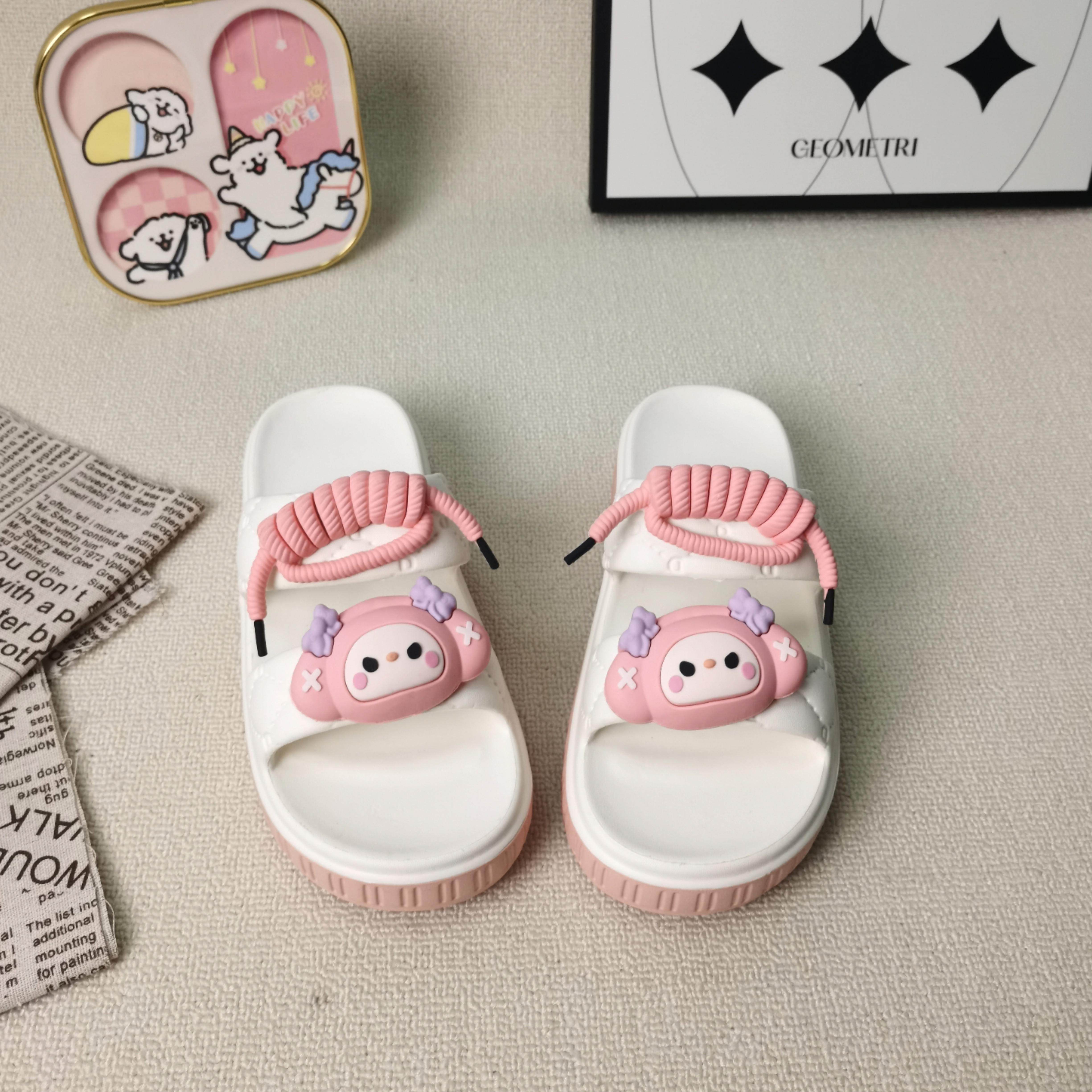 凉拖鞋女生夏季可爱卡通舒适厚底防滑可外穿学生宿舍爆款软底