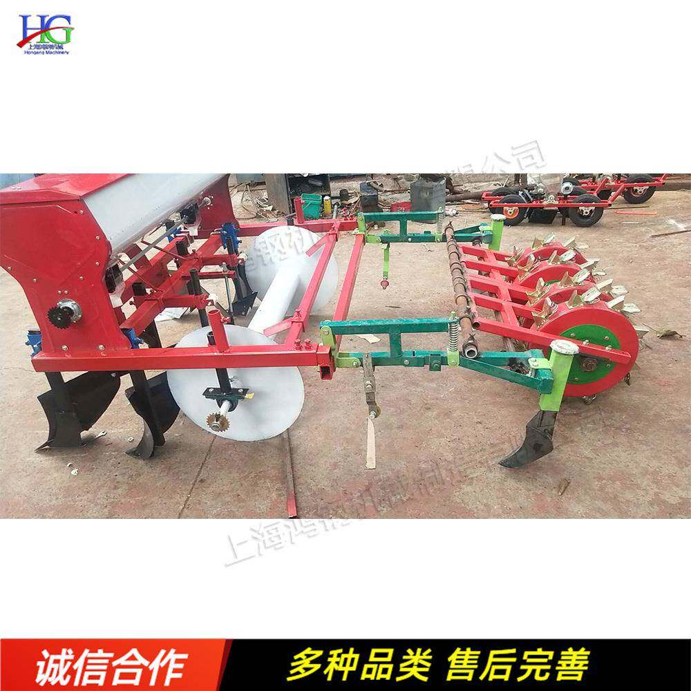 四行平土铺膜打孔一体机农田压膜孔播覆土机后置式农物播种机