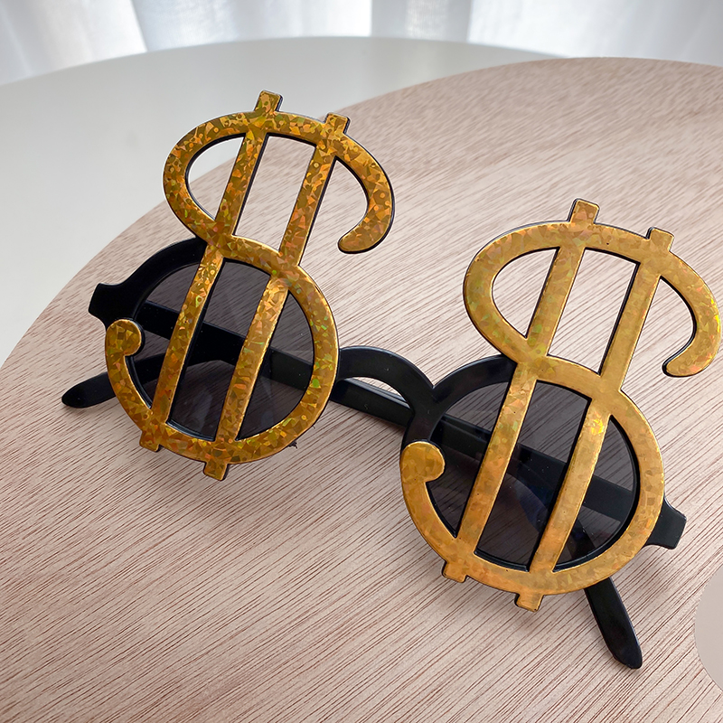 Sand sculpture women's creative network red personalized glasses birthday party photo funny sand sculpture