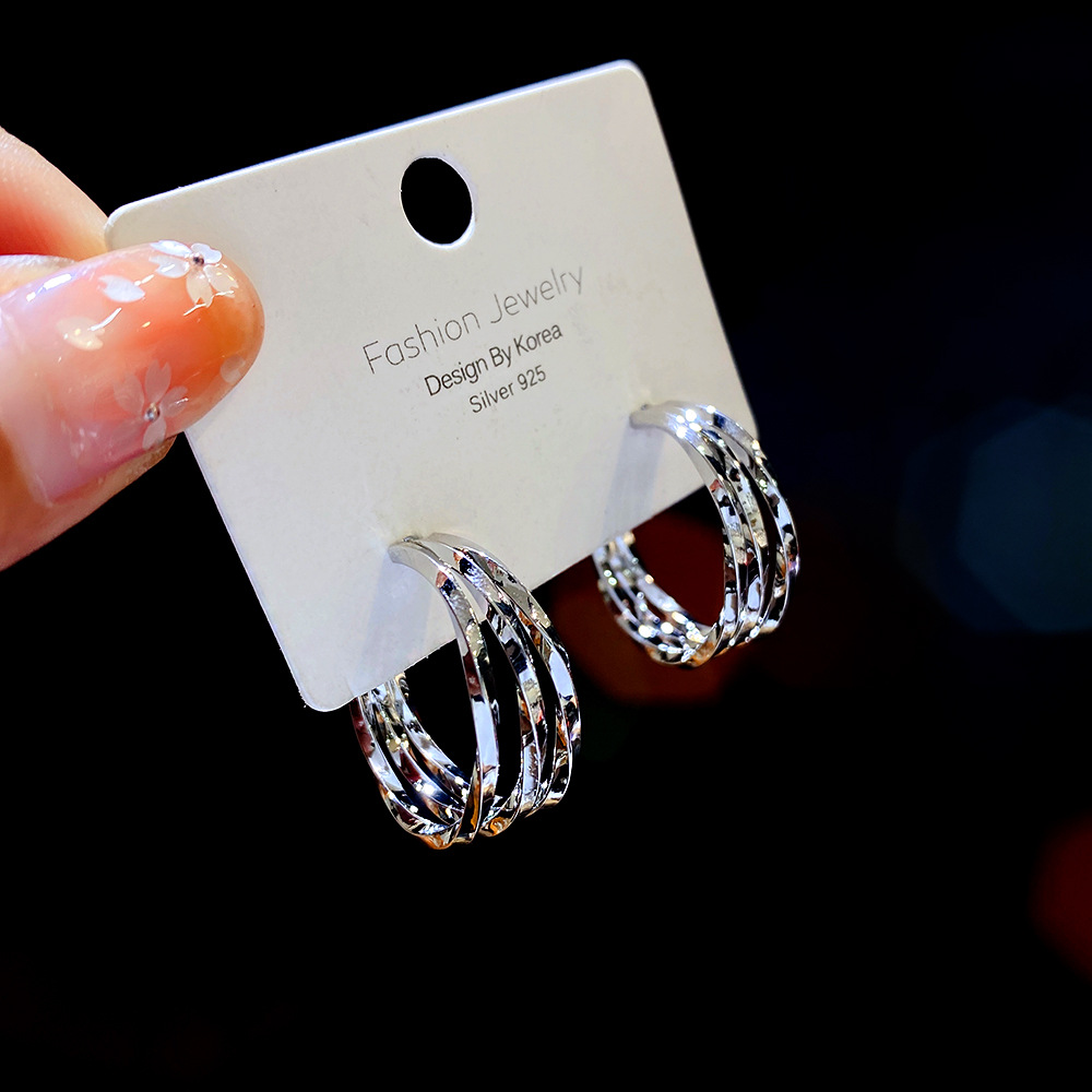 日韩铜电镀真金女耳圈镂空半圆