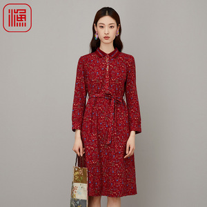 渔女装裙子女秋2023新款半开扣棉感碎印花过膝长袖连衣裙FGFC0030