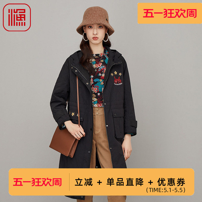渔服饰冬装女2023年新款过膝长款刺绣花带帽冬季棉衣外套FGFD4031