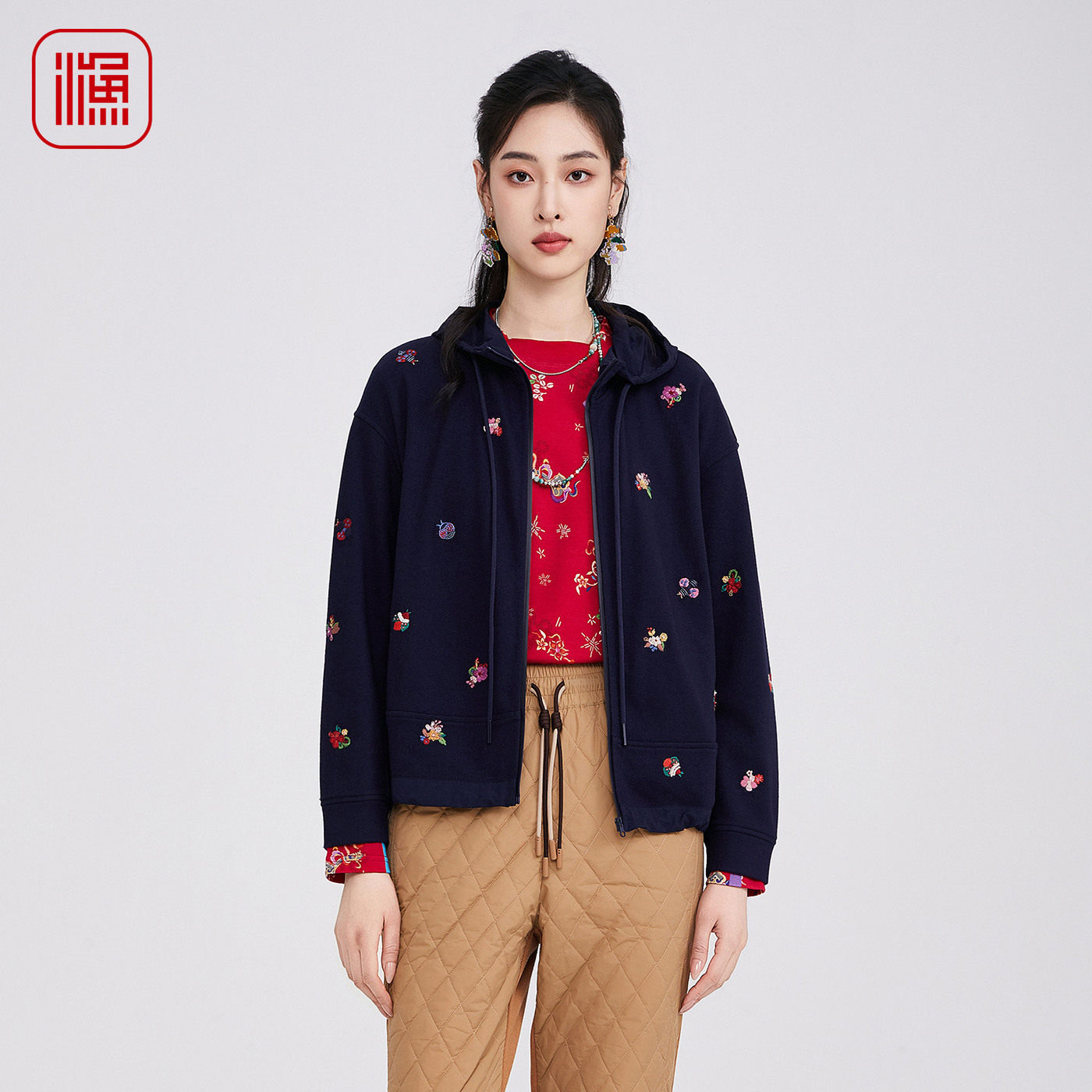 渔牌针织呢外套2025新款秋装卫衣女装连帽短款绣花短款休闲外套