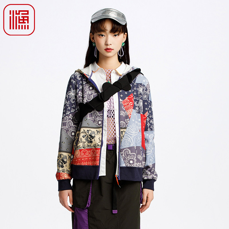 渔牌女装春装女款2025年新款棉质撞色印花弹力连帽短外套FGHA3083