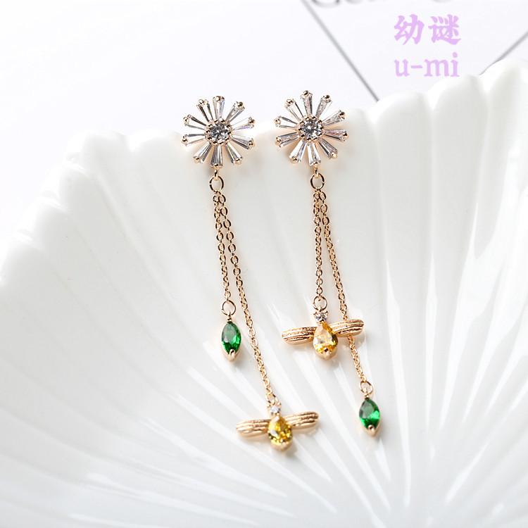 原创设计新款雏菊小蜜蜂锆石耳环韩版S925纯银针长款水晶坠流苏耳