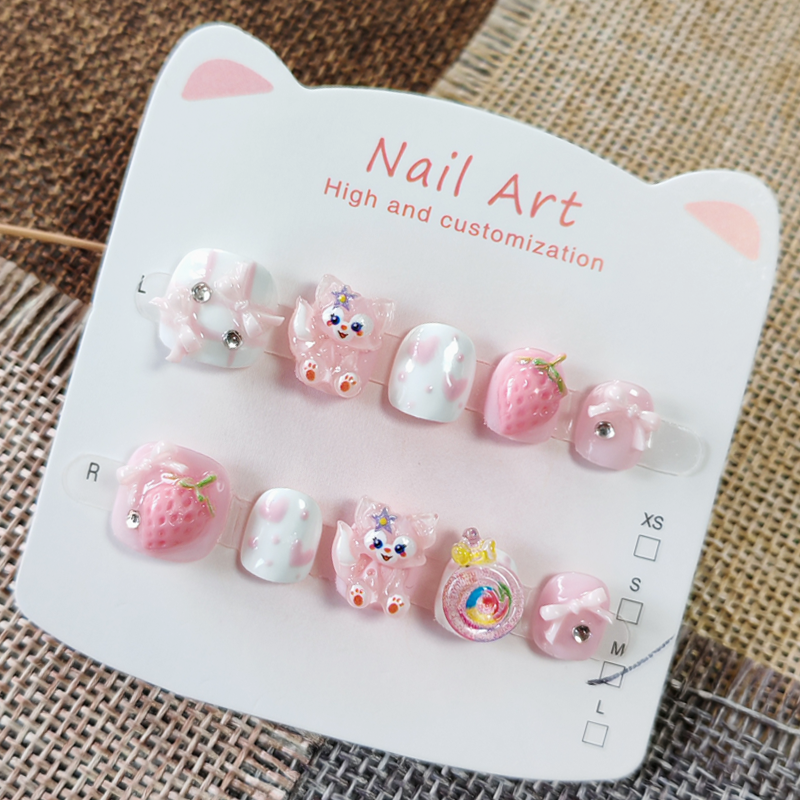 卡通草莓玲娜贝尔儿童美甲 小女孩指甲贴片 纯手工穿戴甲3-6-10岁,彩妆/香水/美妆工具,穿戴甲/甲片,淘宝优惠券,粉丝福利购,淘宝优惠卷