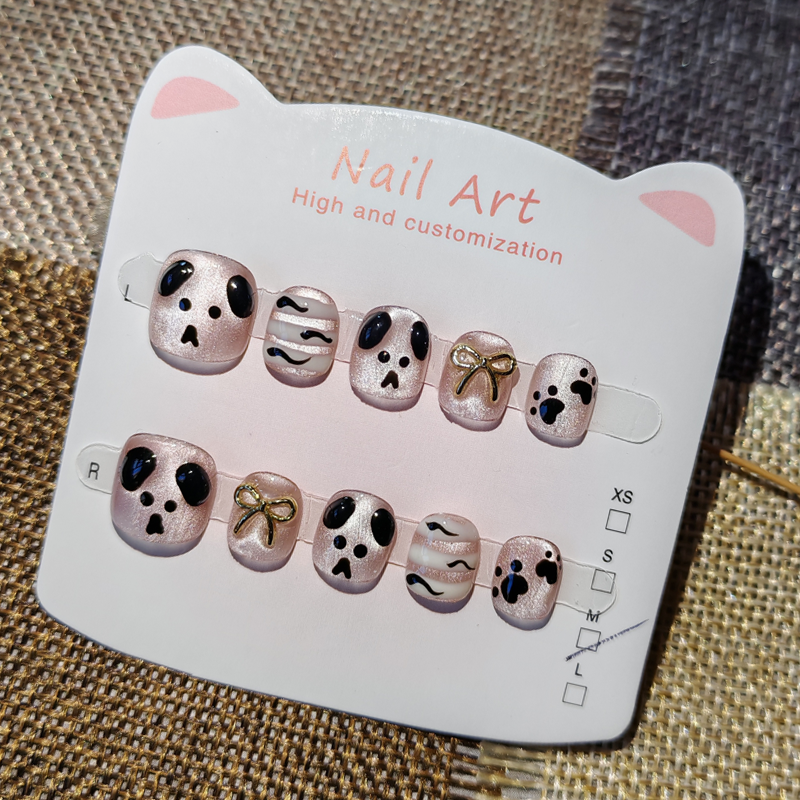 手绘小黑狗美甲穿戴甲儿童指甲贴