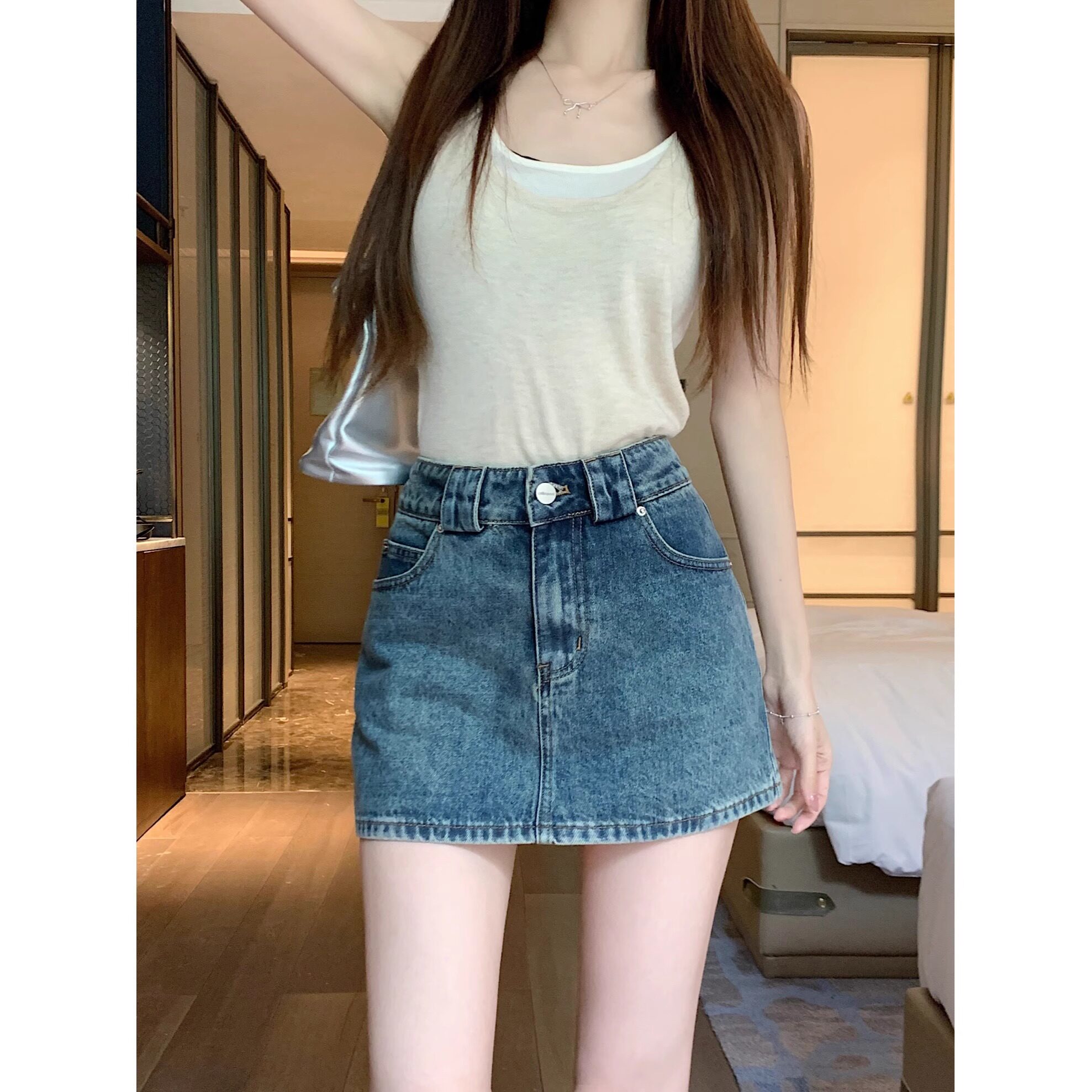 夏季薄款a字包臂半身裙女