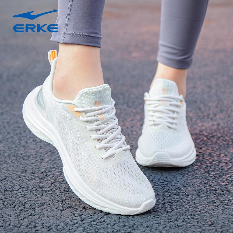 鸿星尔克女子减震跑鞋春夏网鞋