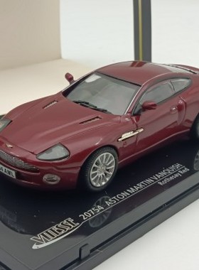 1:43   ASTON  MARTIN  VANOUSH  阿斯顿马丁