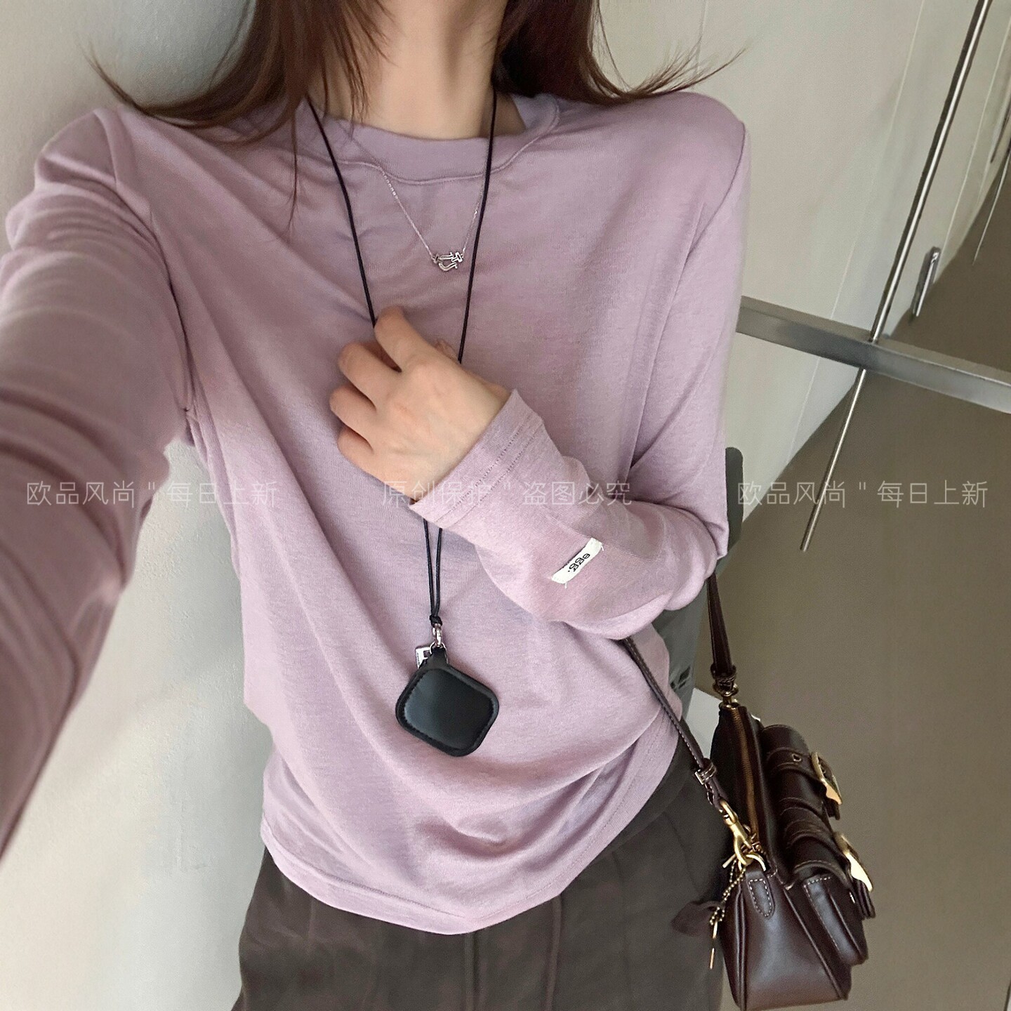 袖口贴标半高领针织打底衫女欧货