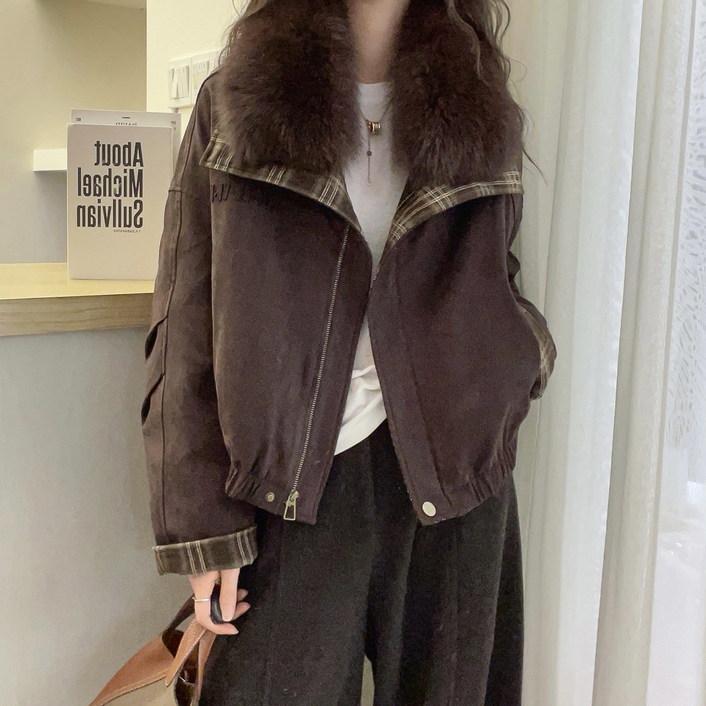 狐狸毛领麂皮绒鹅绒羽绒服女欧洲站2025冬装新款欧货女装短外套潮,女装/女士精品,羽绒服,淘宝优惠券,粉丝福利购,淘宝优惠卷