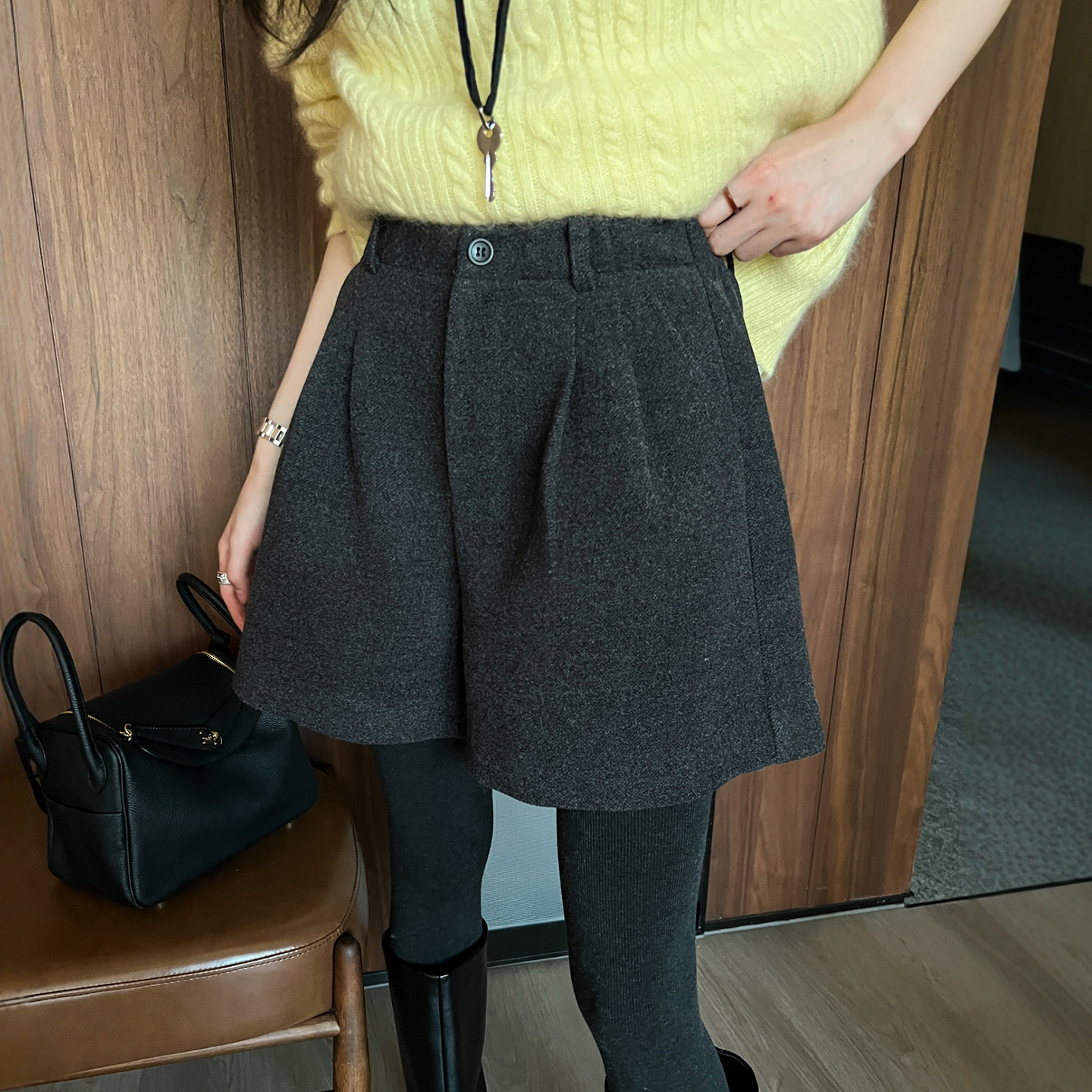 羊毛呢A字阔腿短裤女欧洲站靴裤