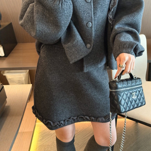 木耳边A字羊毛针织半身裙女欧洲站2025冬装新款欧货女装包臀裙潮