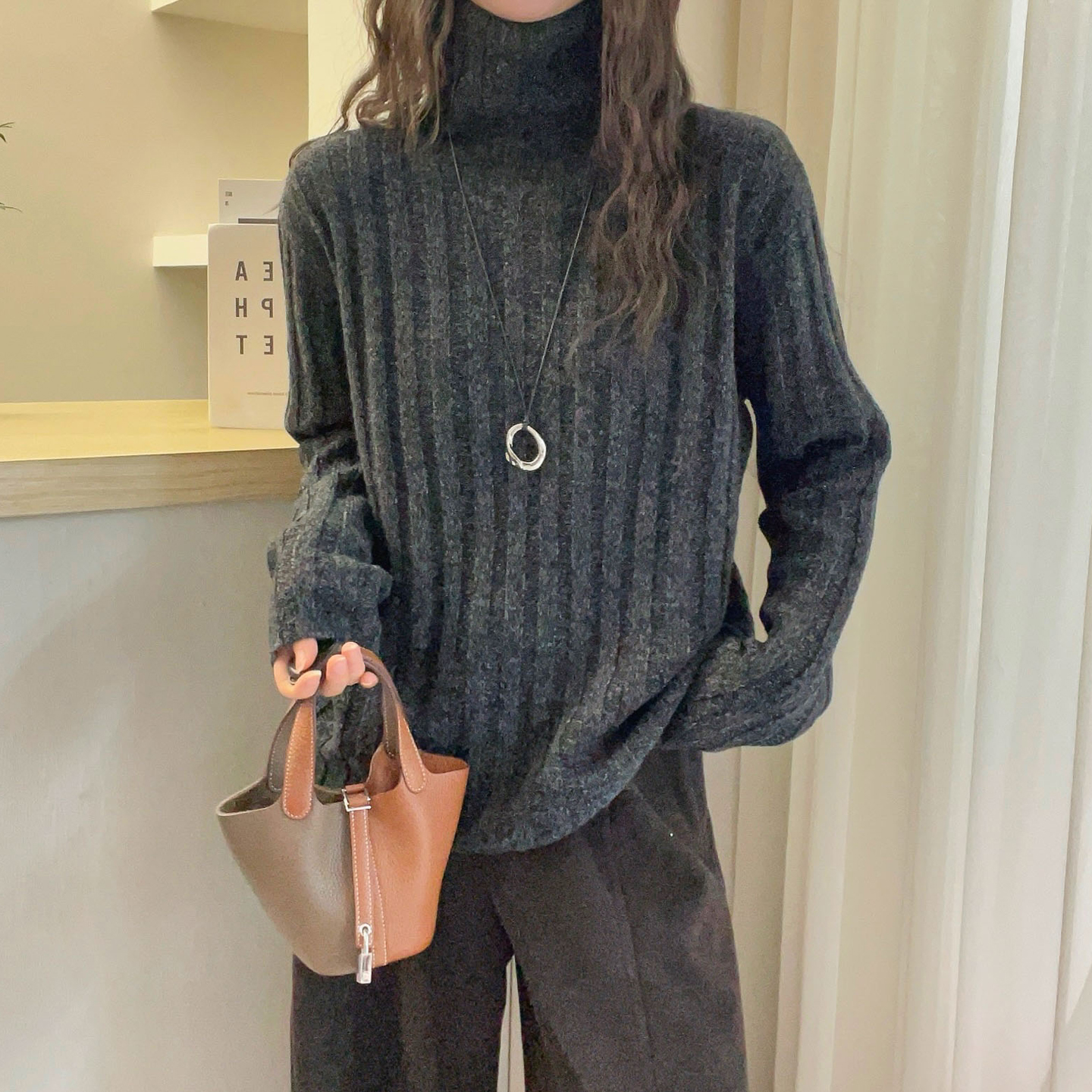 复古坑条高领山羊绒针织衫女欧货