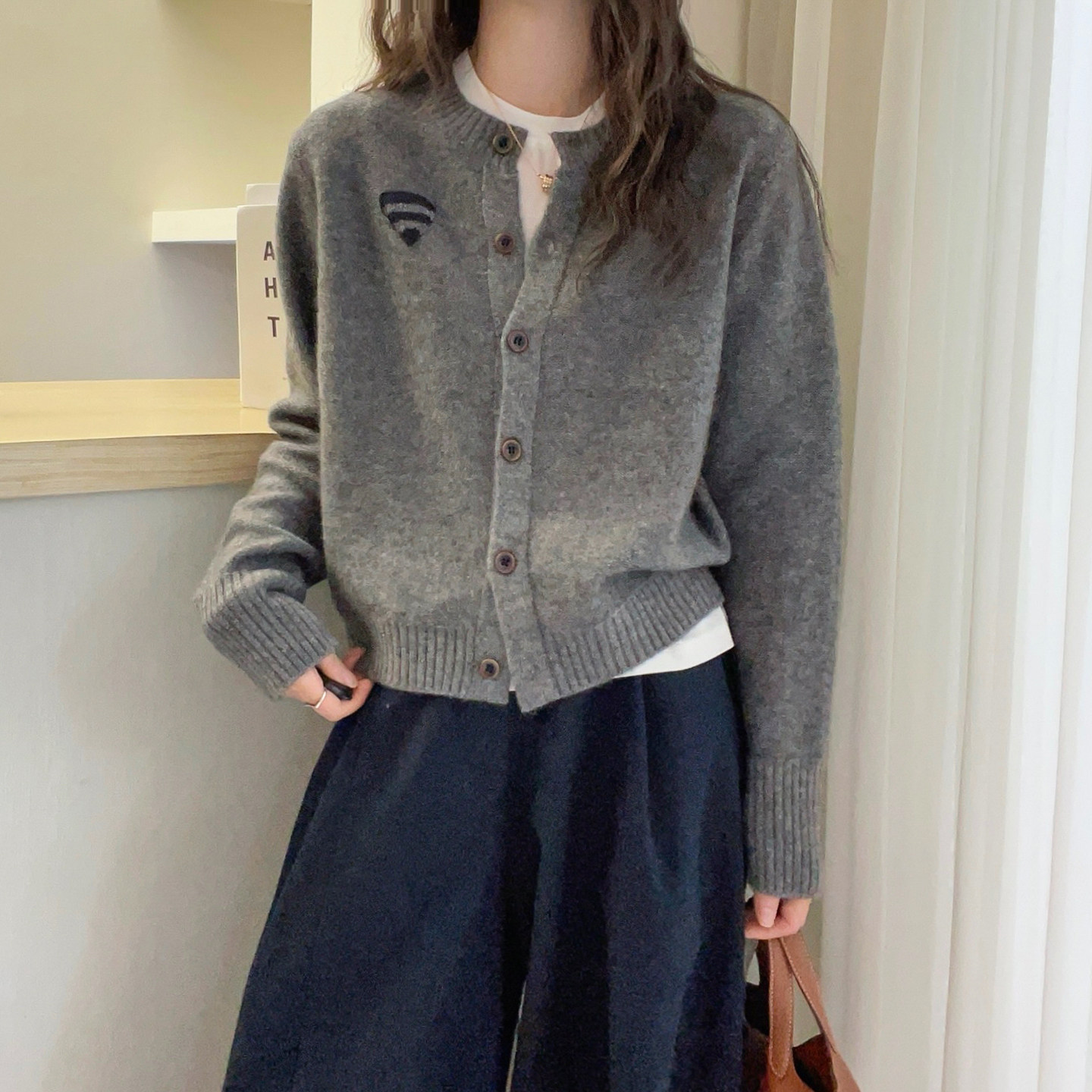 复古刺绣山羊绒针织开衫女欧洲站