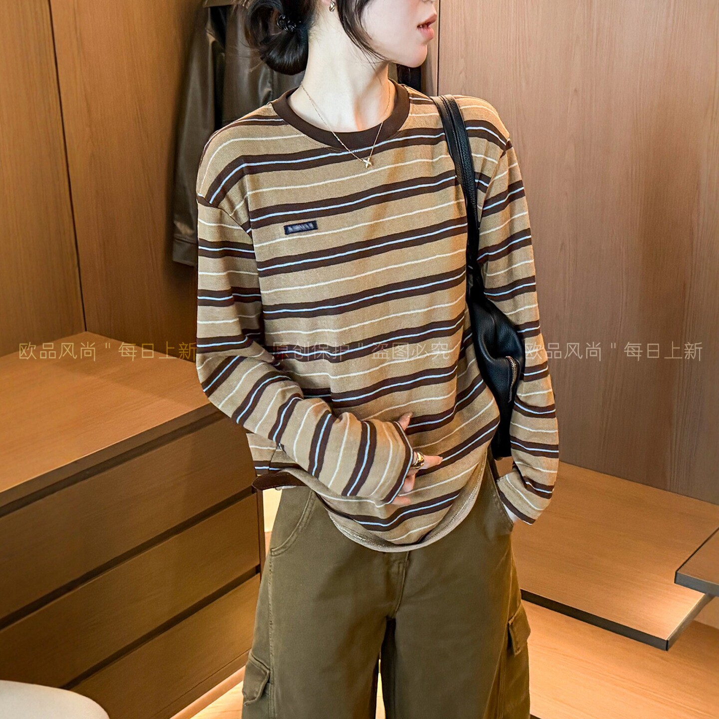 撞色条纹贴标长袖T恤女欧洲站2026早秋新款欧货女装时尚打底衫潮