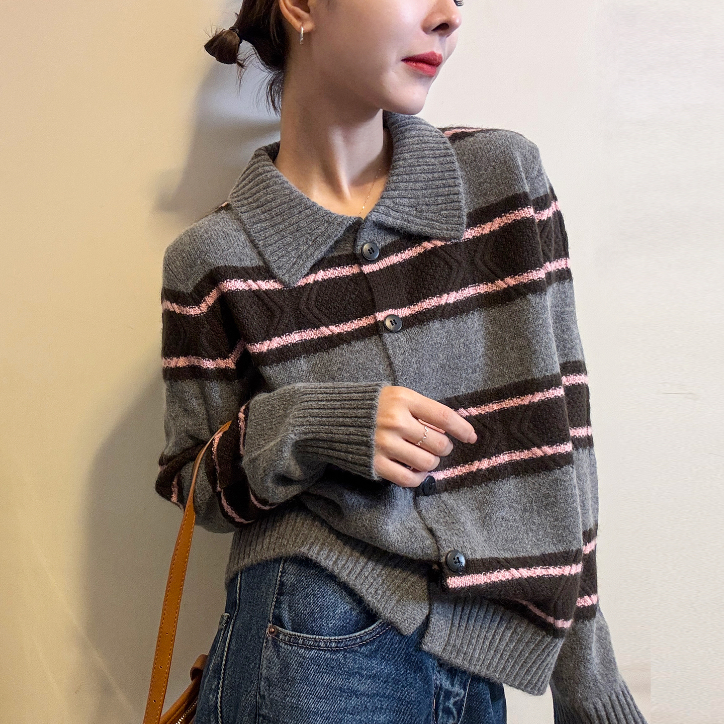 撞色条纹翻领羊绒针织开衫女欧货