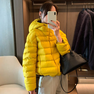 短款 欧货女装 上衣潮 新款 复古连帽排骨羽绒服外套女欧洲站2025冬装