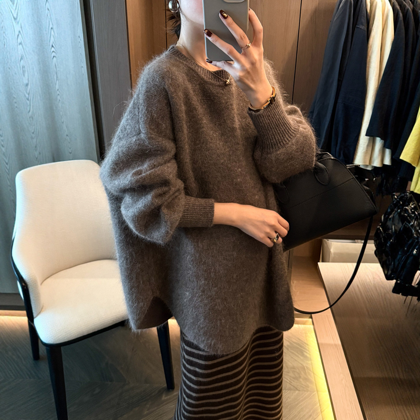 氛围感浣熊绒针织衫女欧洲站毛衣