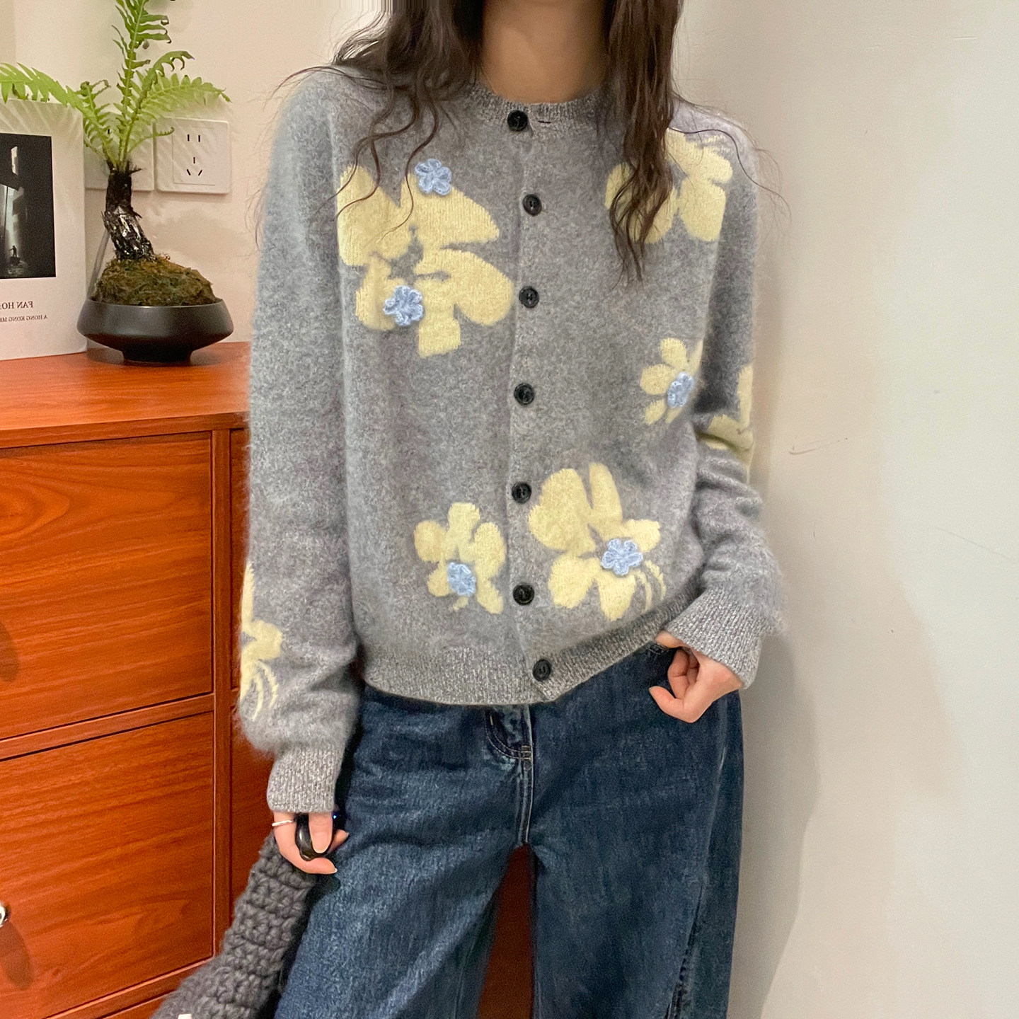 立体花朵羊绒拉毛针织开衫女欧货