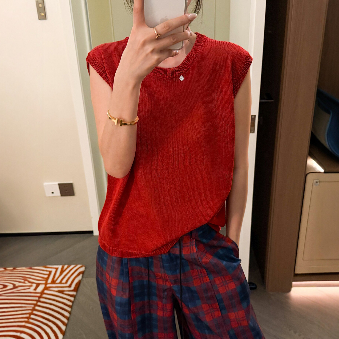 贝壳扣小飞袖冰丝针织衫女欧洲站