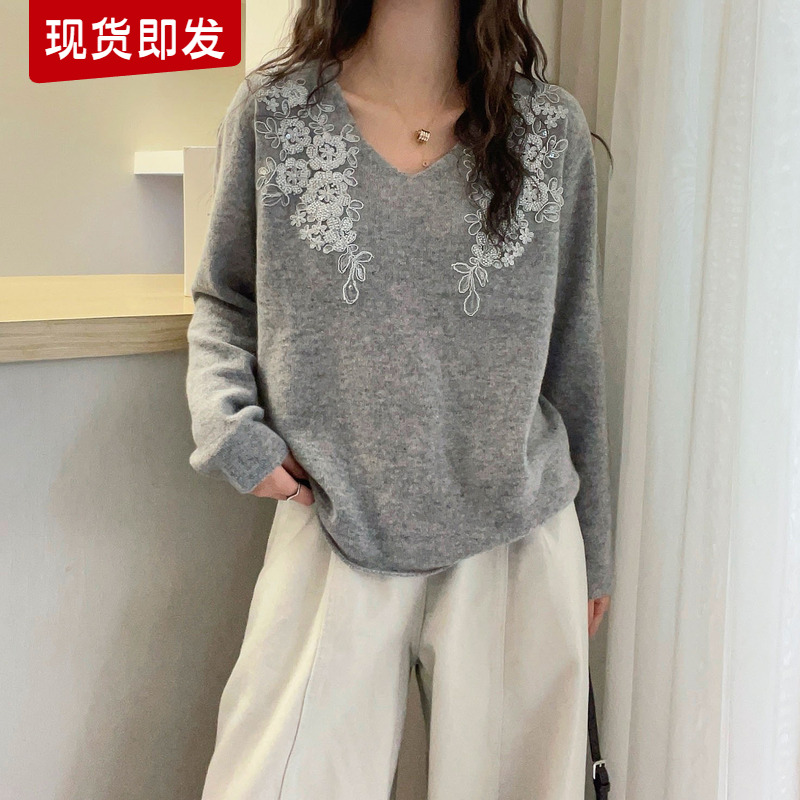 重工钉珠钩花全羊毛针织衫女欧货