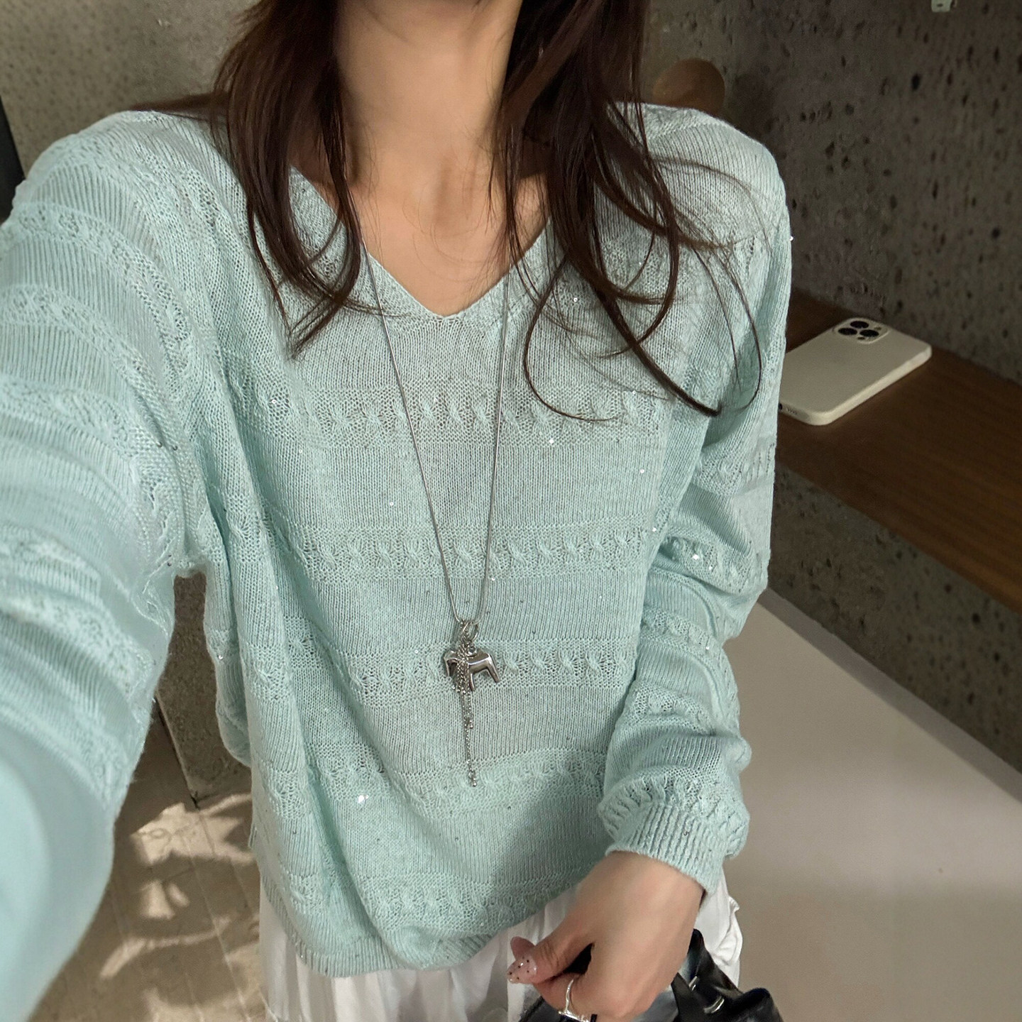 重工亮片V领冰丝针织衫女欧洲站2026春装新款欧货女装打底小衫潮