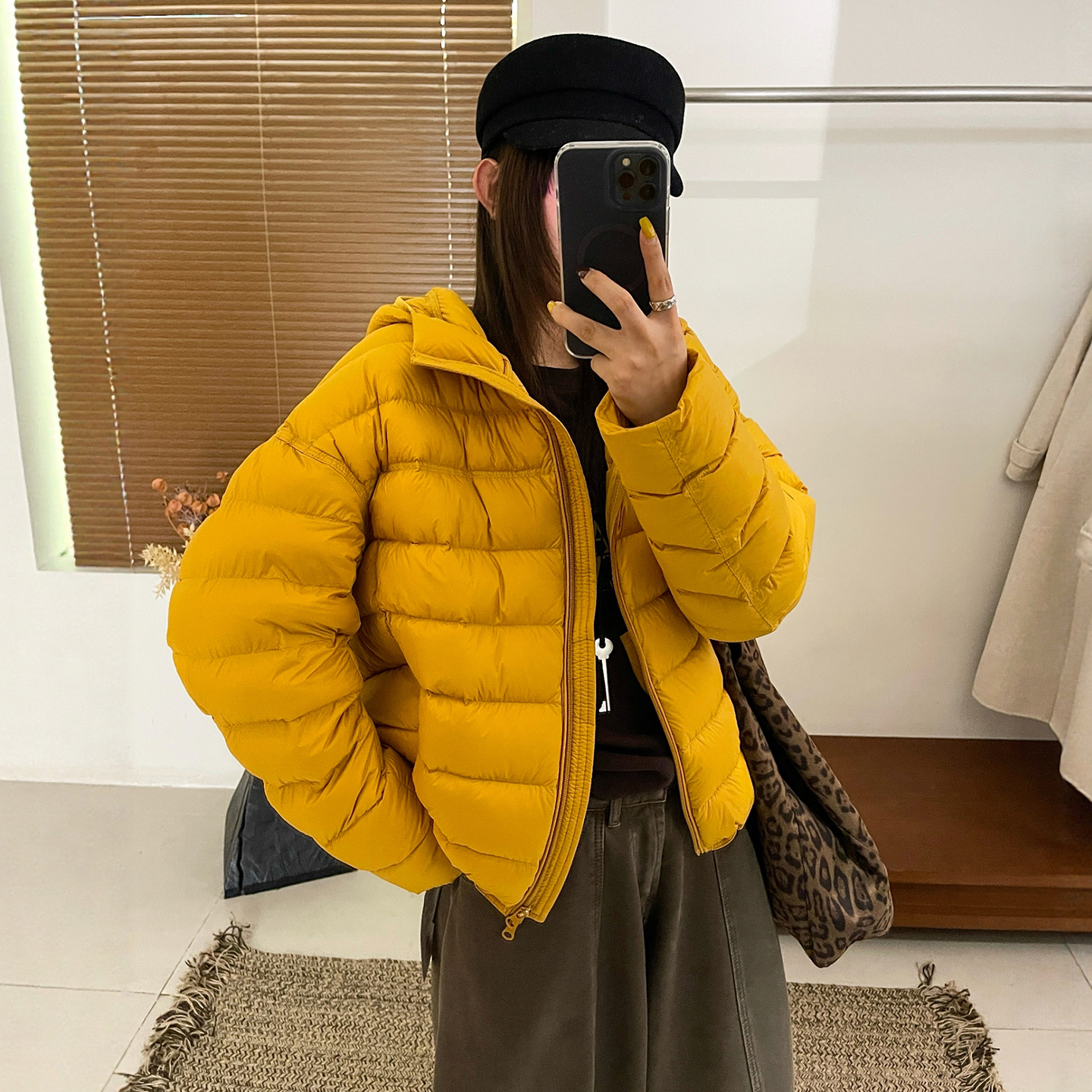 白鸭绒连帽排骨羽绒服女欧货外套