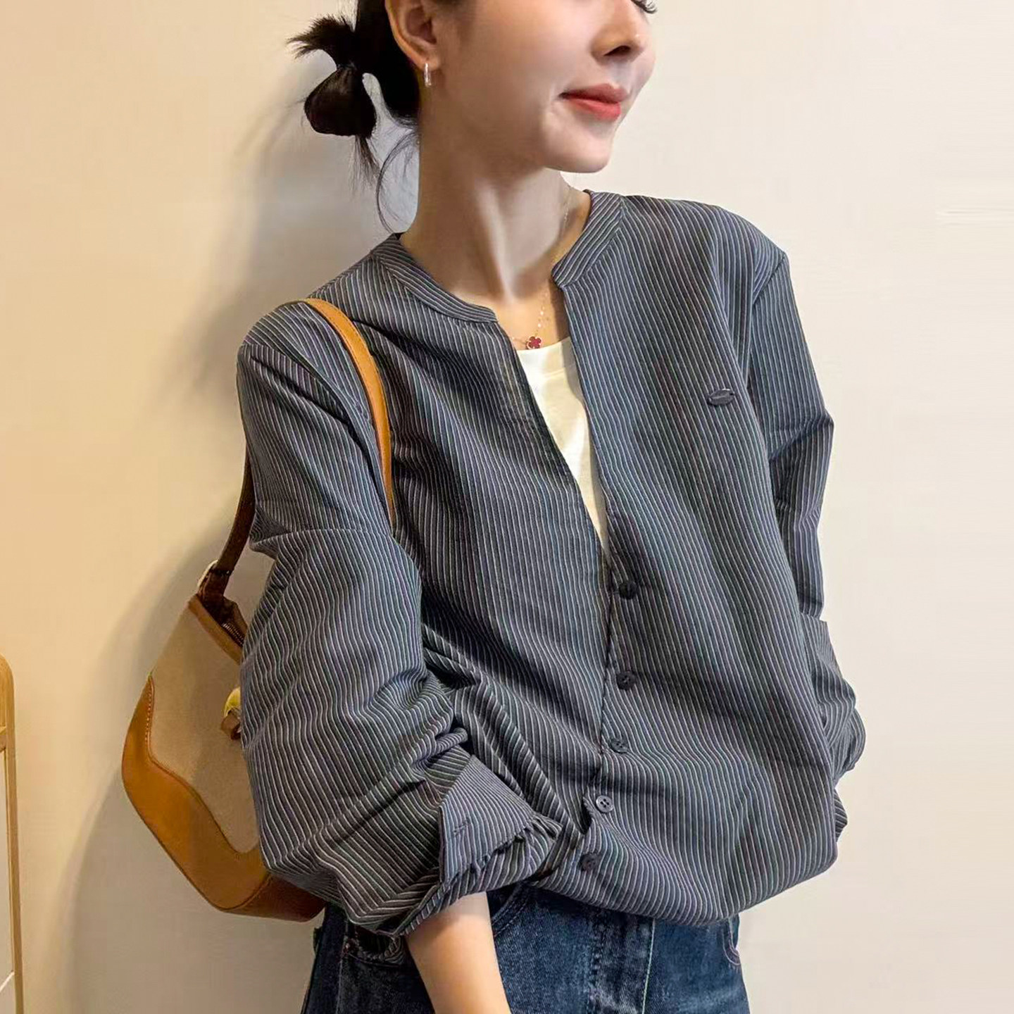 假两件V领竖条纹短款衬衫女欧货