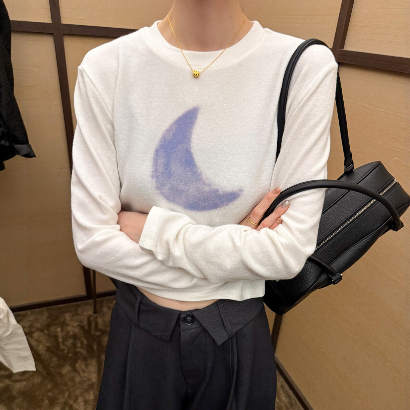 月亮印花短款长袖T恤女欧货上衣