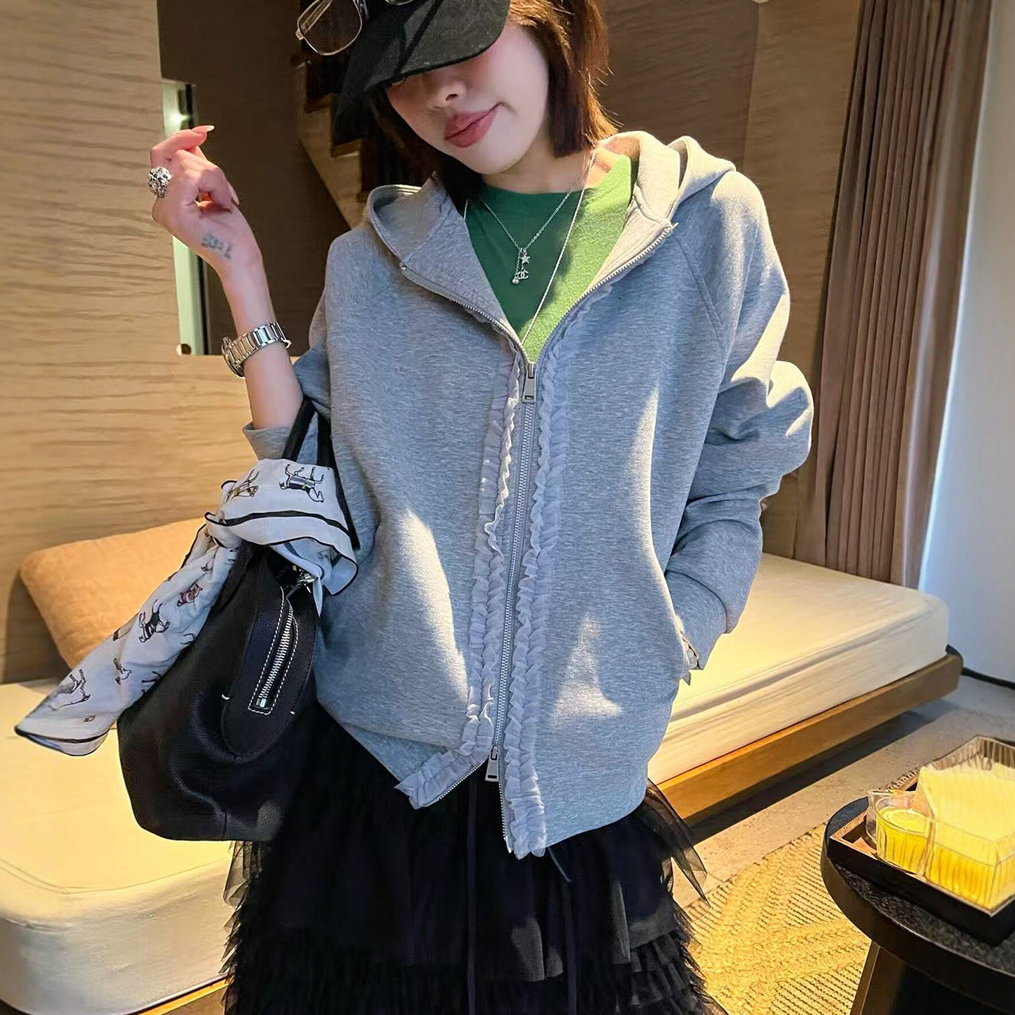 木耳边蕾丝连帽卫衣开衫女欧洲站2026春装新款欧货女装短款外套潮