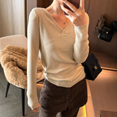 打底衫 复古V领细羊毛针织衫 潮 欧货女装 时尚 女欧洲站2025冬装 新款