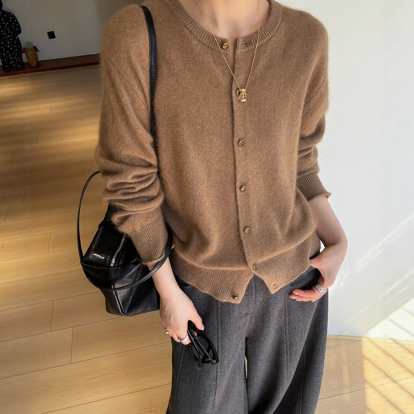 金属扣羊毛拉绒针织开衫女欧洲站