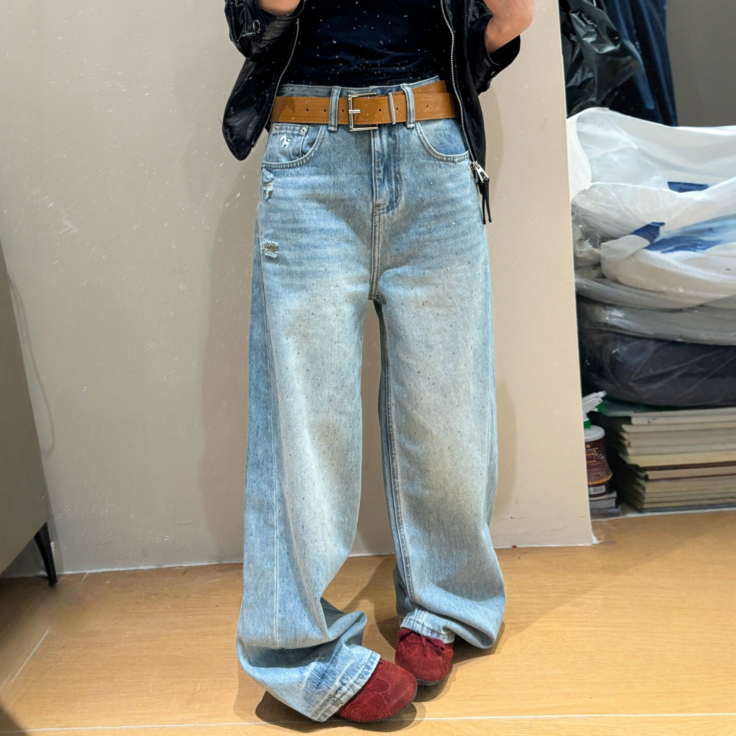 小马刺绣拖地阔腿牛仔裤女欧洲站2026春装新款欧货女装直筒裤子潮