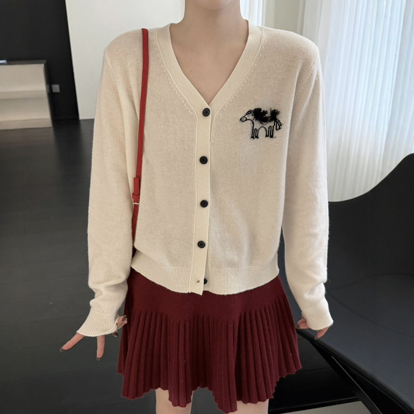 小马刺绣全羊毛针织开衫女欧洲站2025冬装新款欧货女装毛衣外套潮,女装/女士精品,毛针织衫,淘宝优惠券,粉丝福利购,淘宝优惠卷