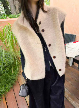 棵粒绒皮毛一体马甲外套女欧洲站