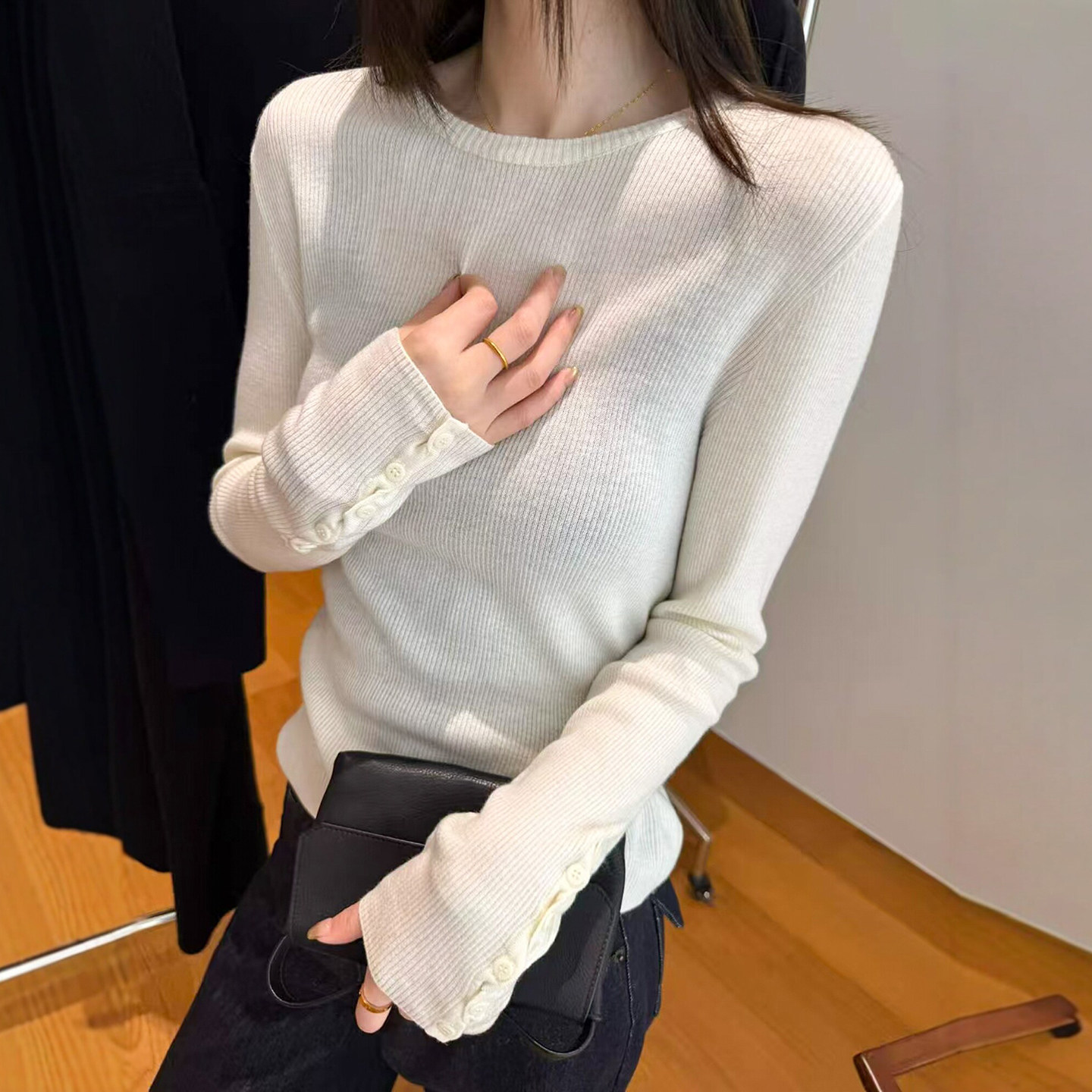 袖口纽扣羊毛针织衫女欧货打底衫