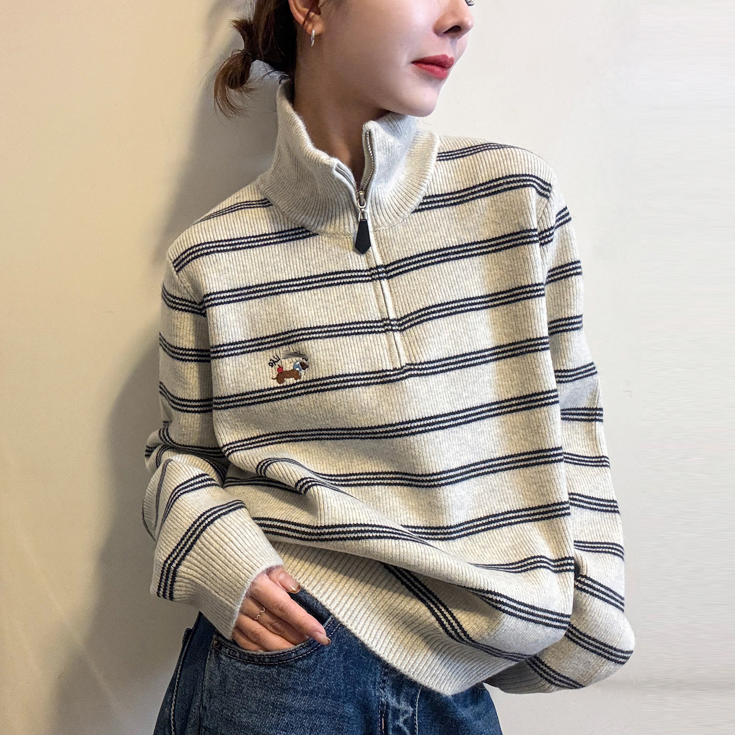 撞色条纹刺绣高领羊毛针织衫欧货