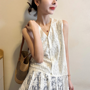 重工蕾丝钩花V领无袖衬衫女欧洲站2026春装新款欧货女装打底衫潮