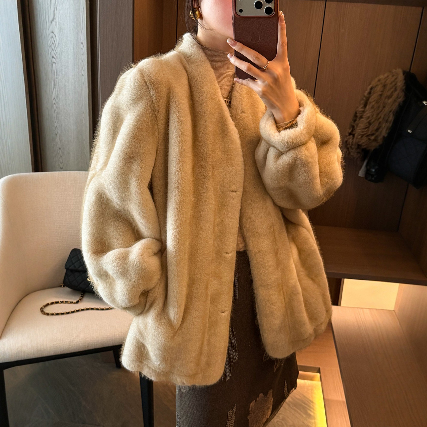 环保水貂毛皮毛一体外套女欧洲站2025冬装新款欧货女装短款上衣潮,女装/女士精品,短外套,淘宝优惠券,粉丝福利购,淘宝优惠卷