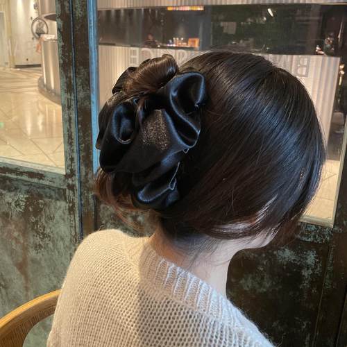 法式复古云朵抓夹光泽缎面桃子柚