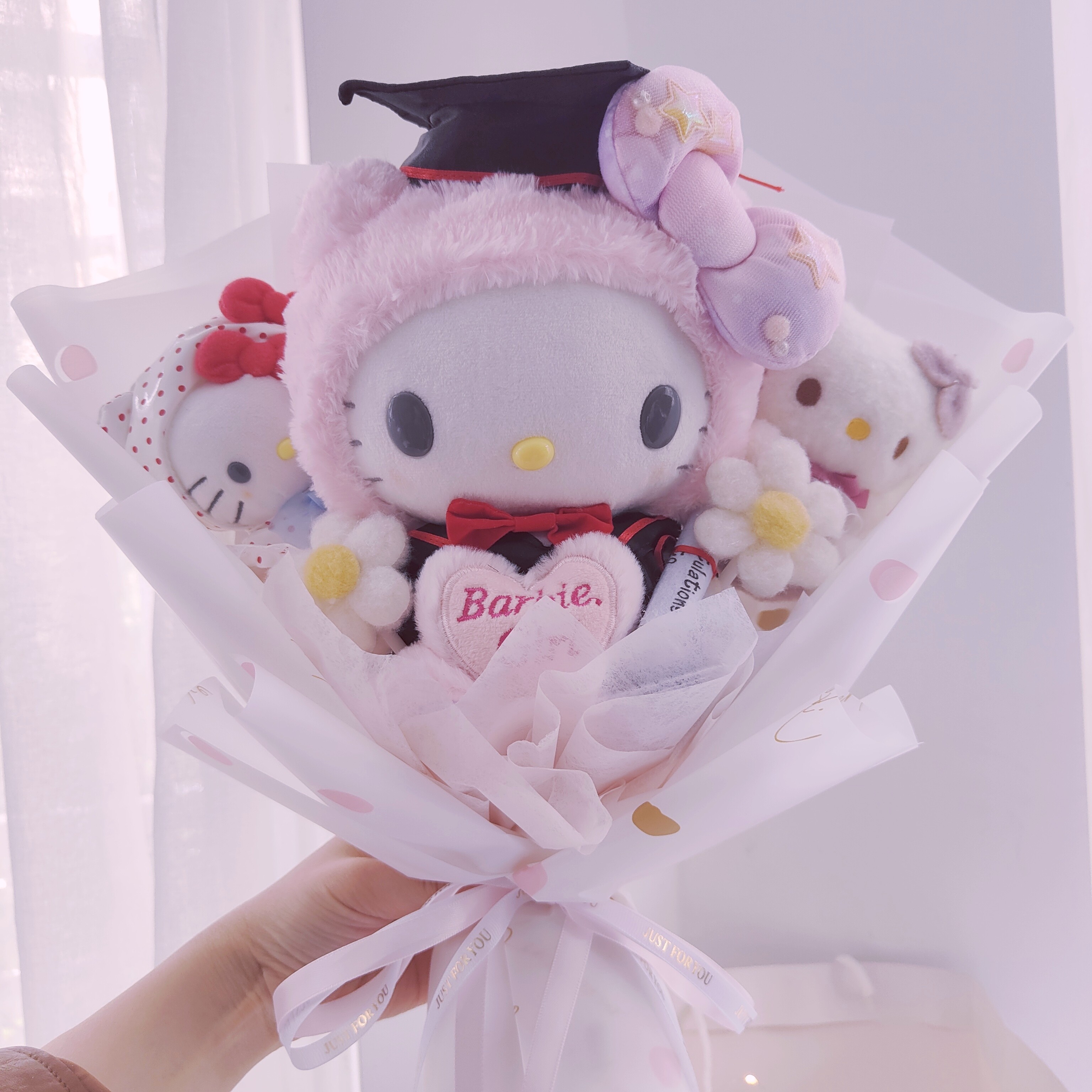 hellokitty毕业季玩偶花束生日礼物送女友闺蜜毕业情人节告白花束