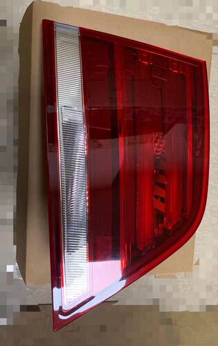 X3F25右后内尾灯防追尾灯