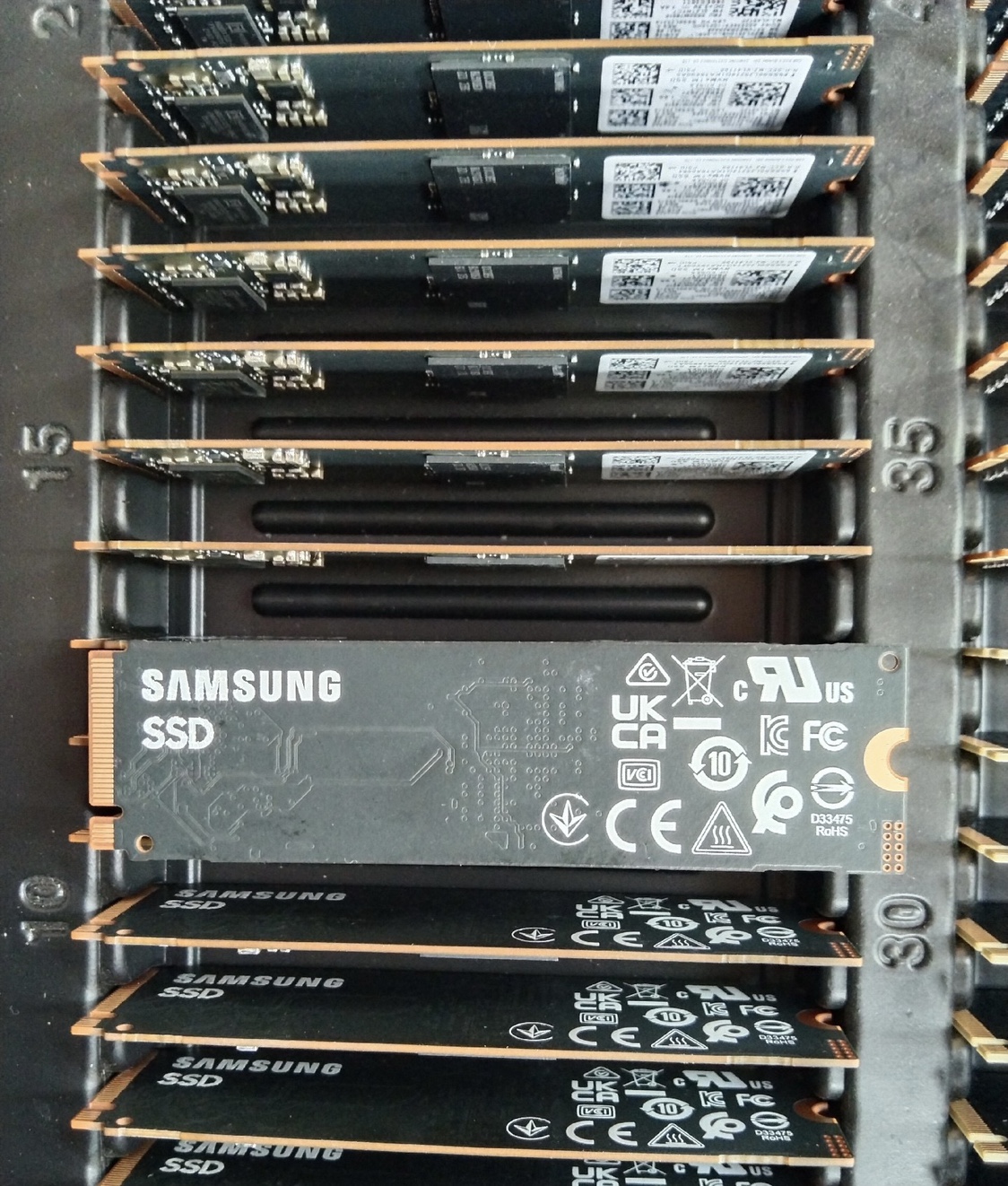 三星 pm9b1 512g ssd nvme pcie m.2 固态硬盘 2280 电脑 拆机 电脑硬件/显示器/电脑周边 固态硬盘 原图主图