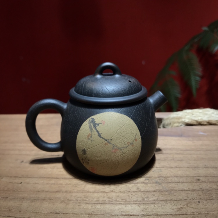 《德缘合》建水紫陶开窗彩填壶 菩提纹 黄煊制