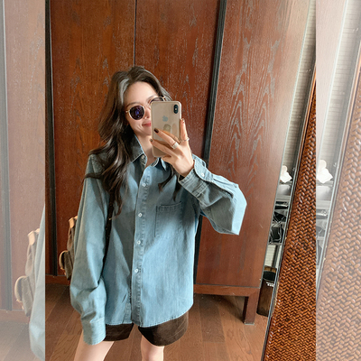 蓝色水洗牛仔衬衫小个子上衣